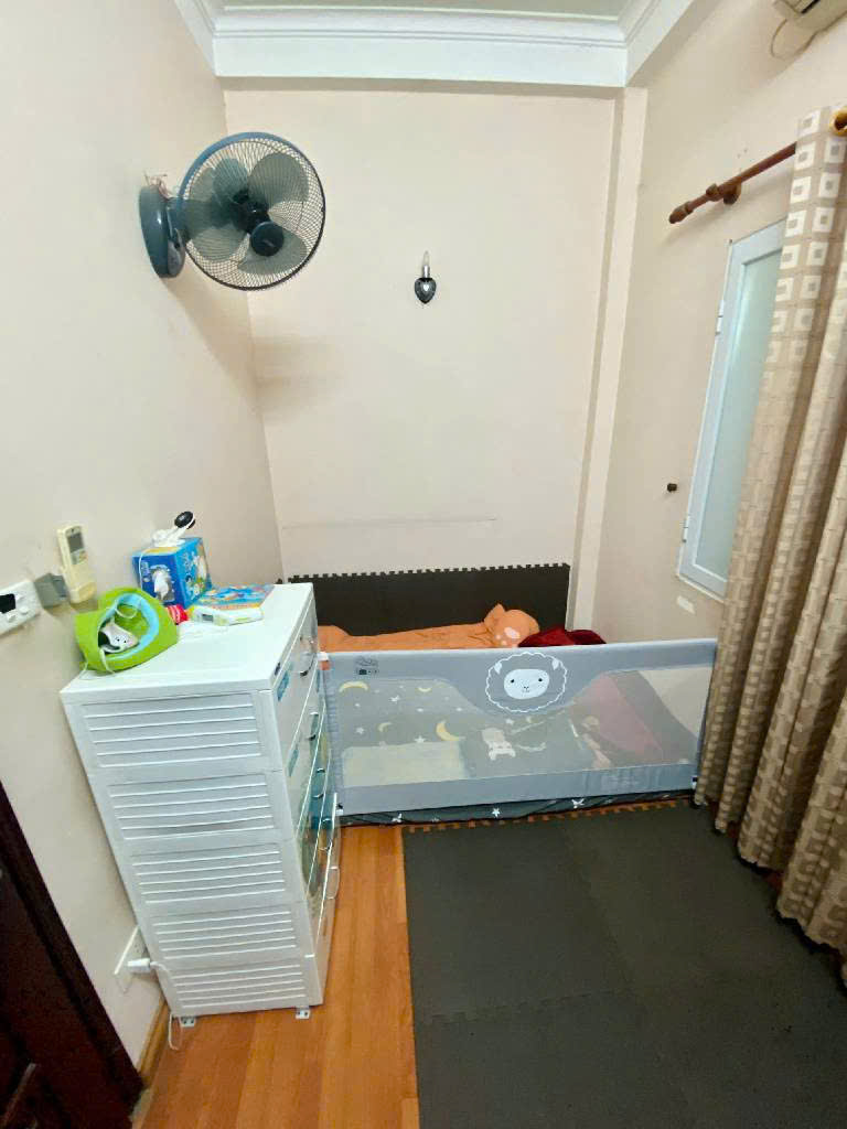 Bán nhà LÔ GÓC - Kinh doanh sầm uất - Vỉa hè rộng - khu vực Nguyễn Đức Cảnh, Hoàng Mai, Hà Nội